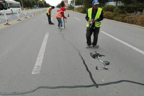 公路工程裂縫的處理流程